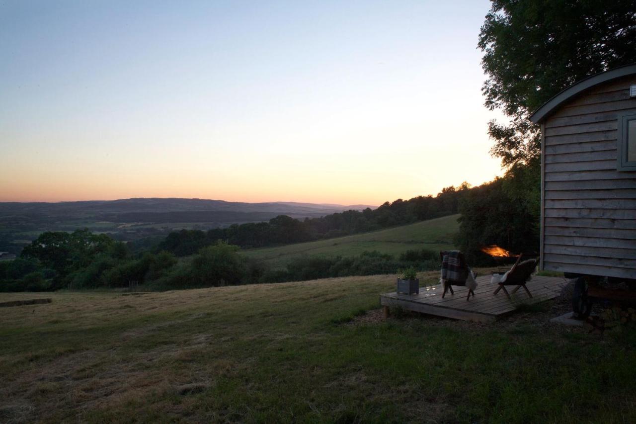 Tilbury Shepherd Huts With Hot Tubs Plus Holiday Cottages West Bagborough Экстерьер фото