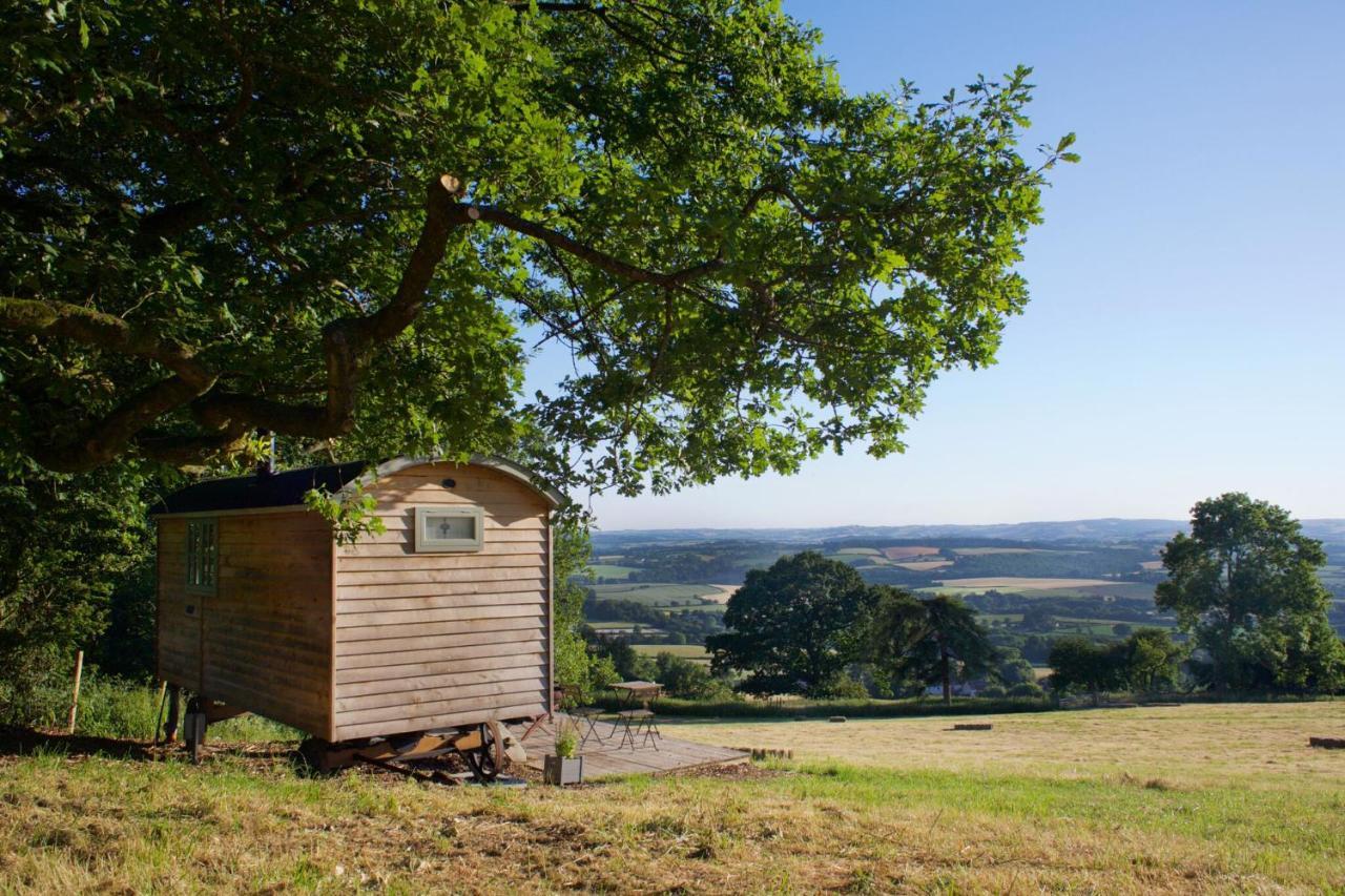 Tilbury Shepherd Huts With Hot Tubs Plus Holiday Cottages West Bagborough Экстерьер фото