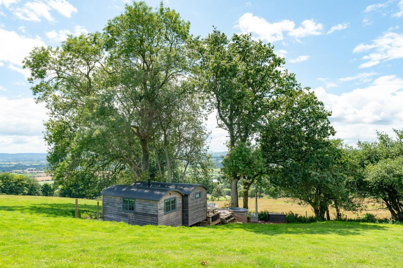 Tilbury Shepherd Huts With Hot Tubs Plus Holiday Cottages West Bagborough Экстерьер фото